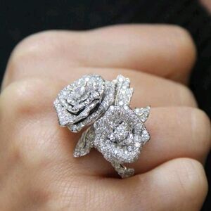 Stunning Silver Rose Ring